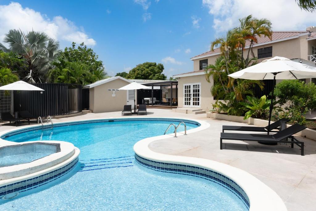 Πισίνα στο ή κοντά στο Luxe Retreat With Private Pool - The June villa