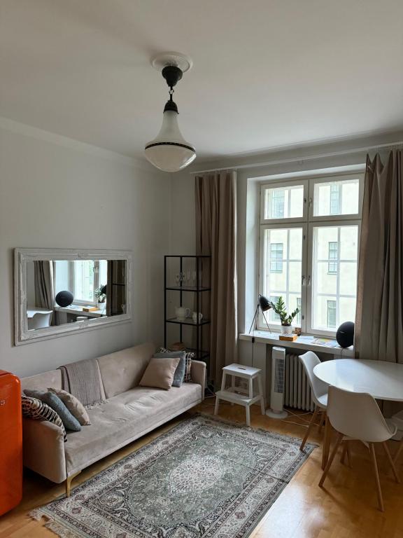 Et opholdsområde på Compact one-bedroom apartment in Taka-Töölö