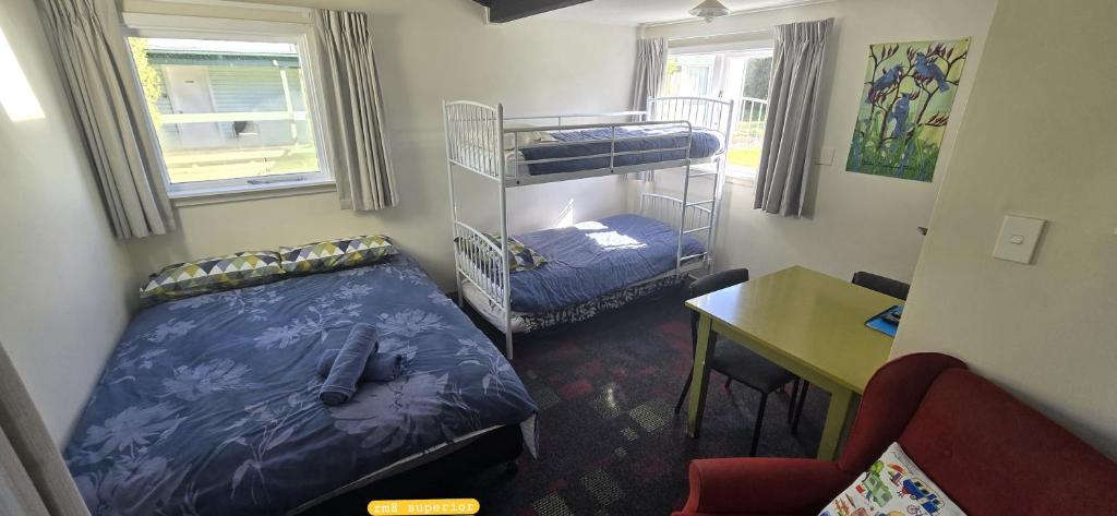 Alpine Holiday Apartments & Campground - Resim 40