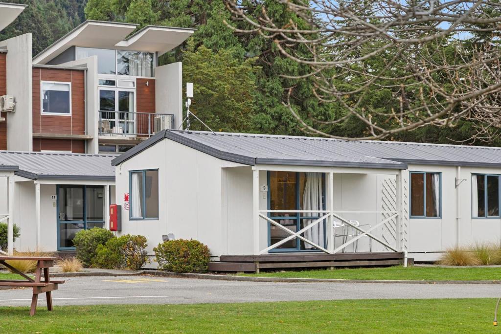 Hampshire Holiday Parks - Queenstown Lakeview - Resim 34