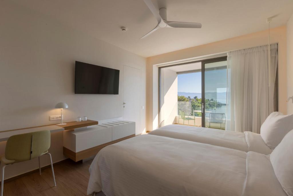 Mirage Chalkida City Resort - 1