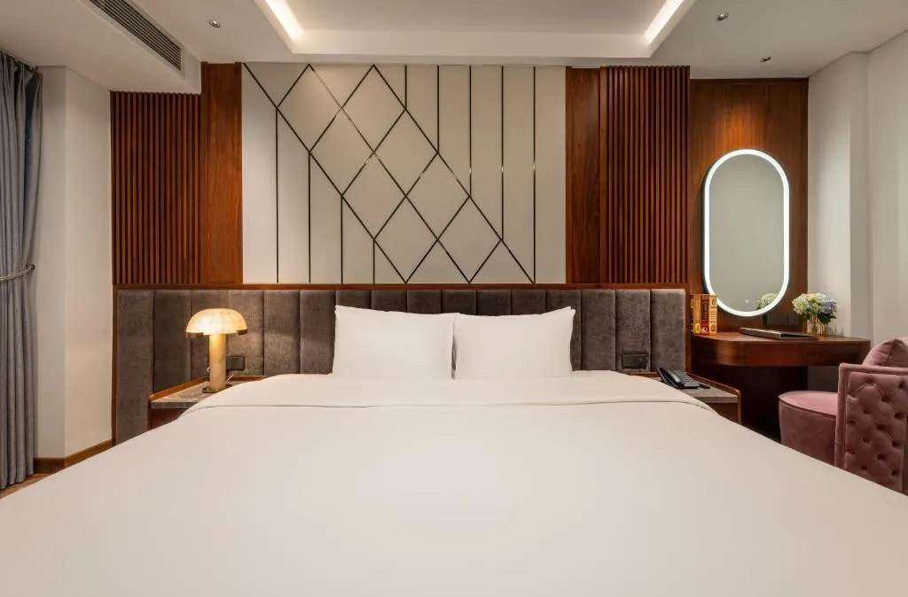 Deluxe Double or Twin Room