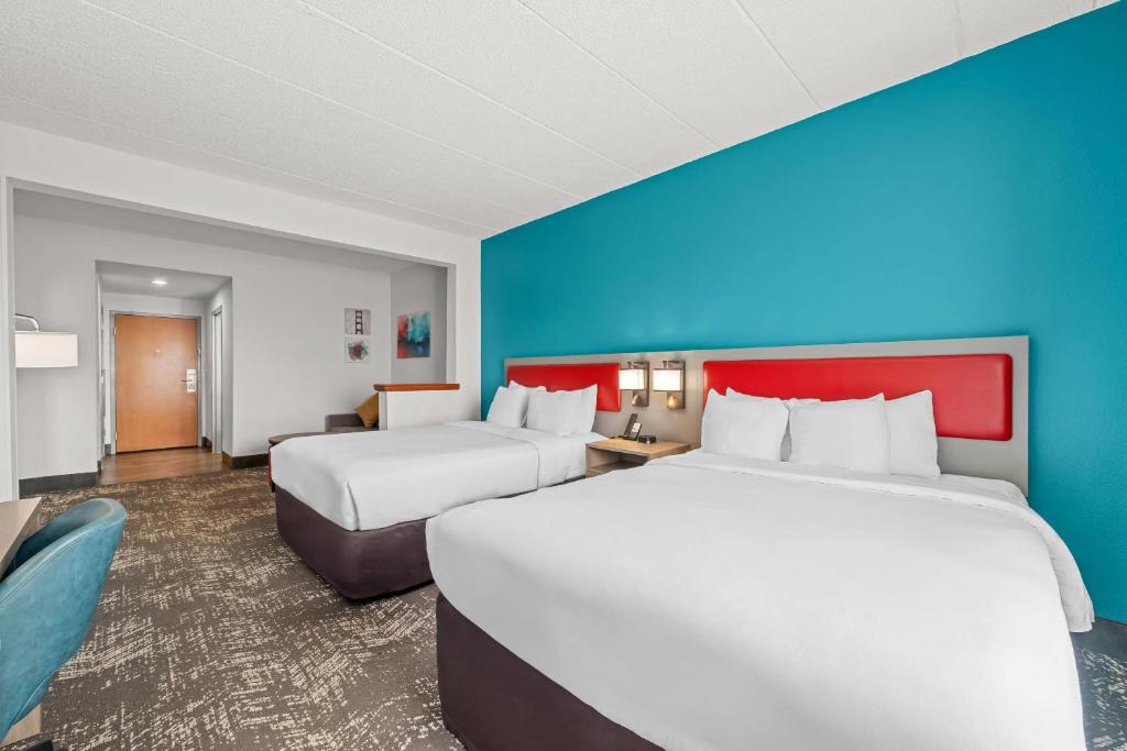 Comfort Suites Columbia at Harbison photo