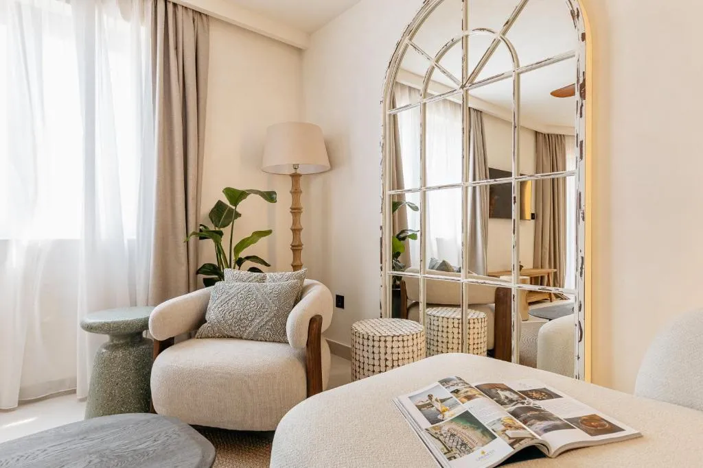 Junior Suite with Balcony and Sea View – Annex