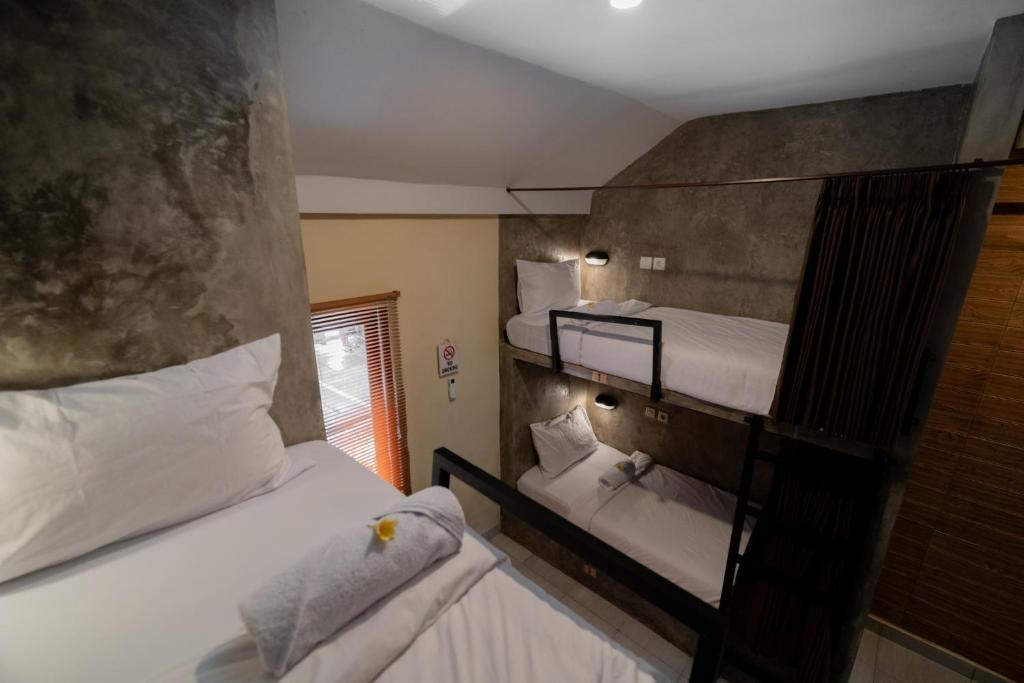 Joni Ubud Hostel - 8
