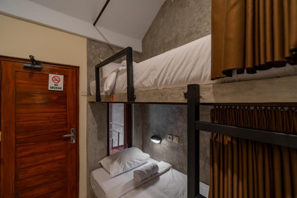 Joni Ubud Hostel - 14