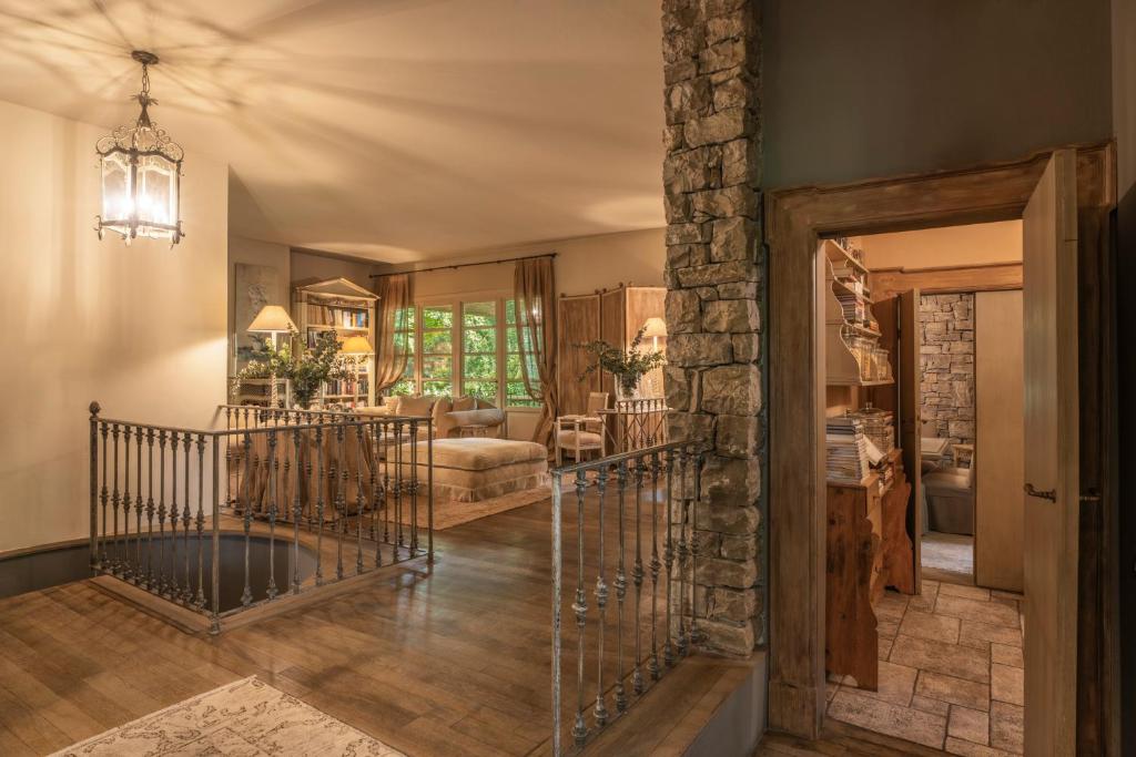 Χώρος καθιστικού στο WISTERIA Holiday Home