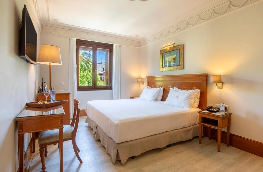 Hotel Inglaterra - Resim 5