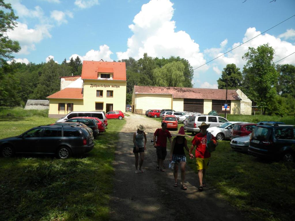 Hosté ubytování Fähnrichův mlýn