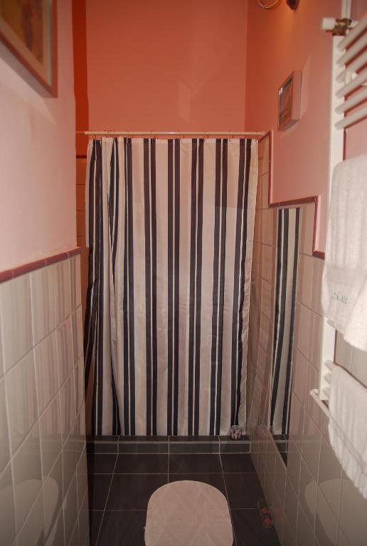 Kúpeľňa v ubytovaní Balázs Apartment - Oktogon