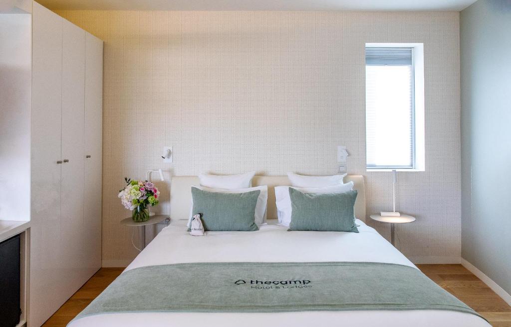 
Family Room with Terrace
