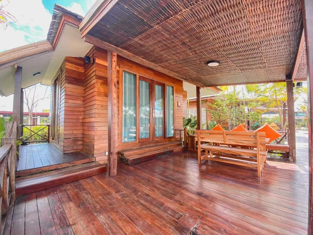 Buffalo Island Resort & Adventure Park - Family Room