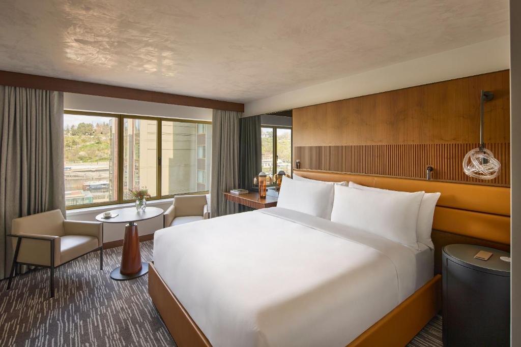 Fairmont Golden Prague - 19