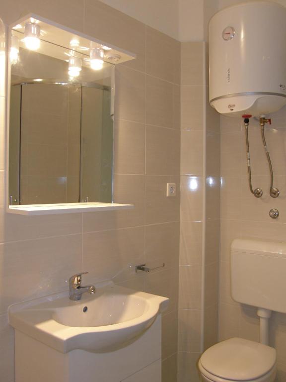 Koupelna v ubytování Apartments Marino