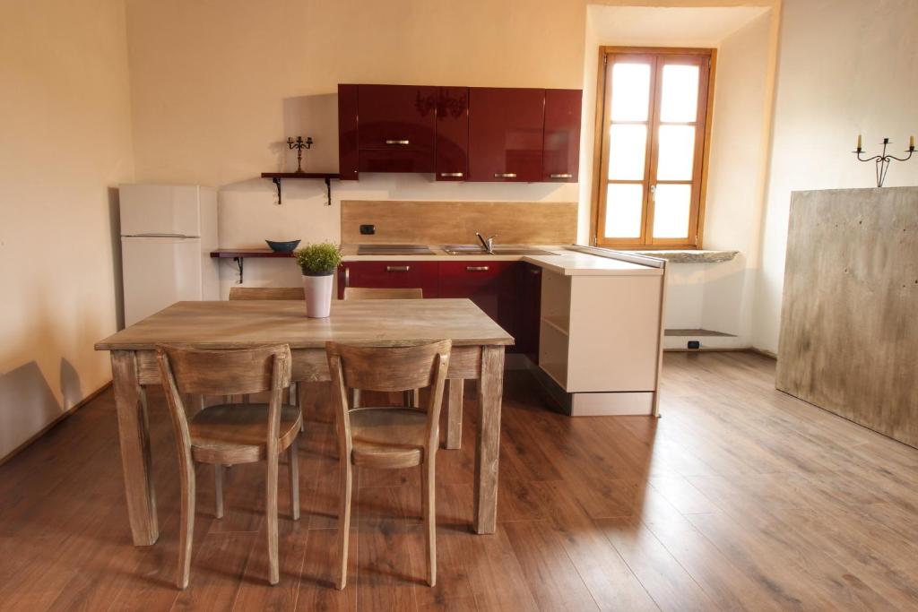 Kuchnia lub aneks kuchenny w obiekcie Country House Cozzena
