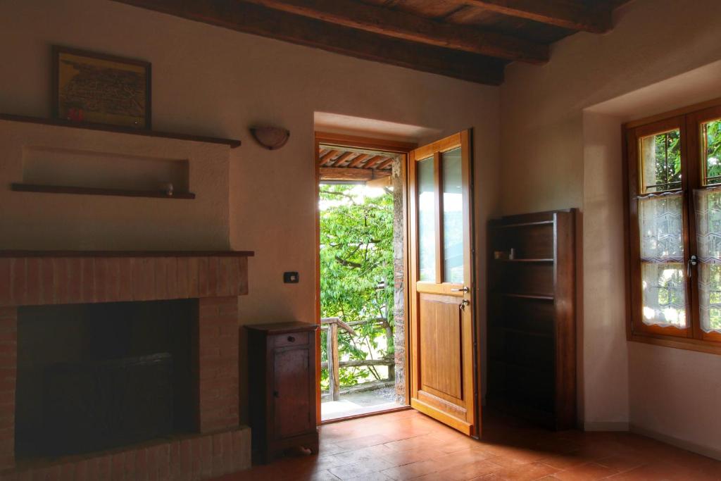Zdjęcie z galerii obiektu Country House Cozzena w mieście Maslianico