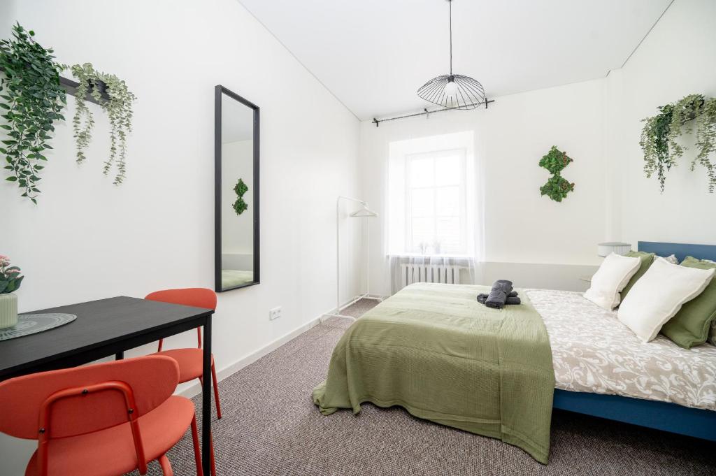 City Nest Vilnius Oldtown - Double Room With Shared Bathroom