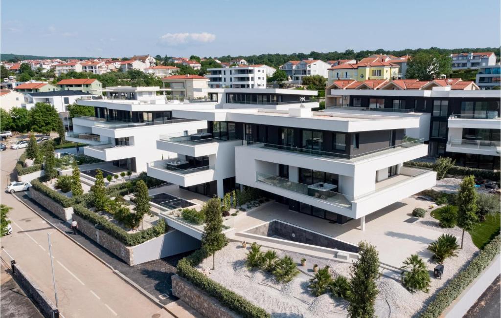 Lovely Apartment In Malinska