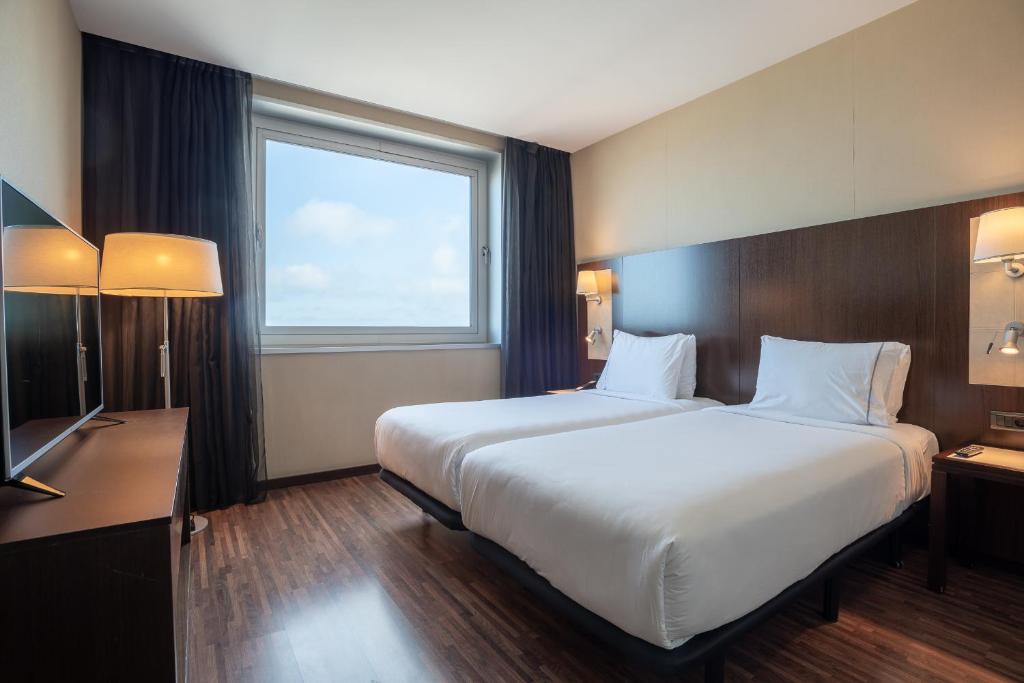 Leonardo Royal Hotel Barcelona Forum - Resim 28