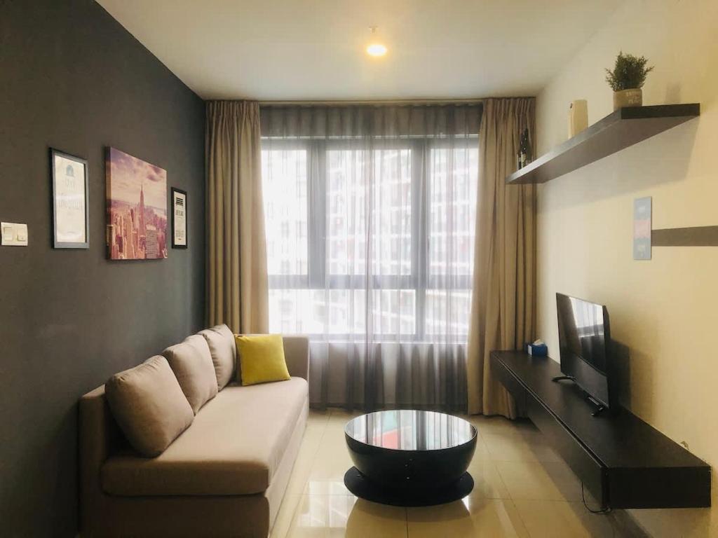 Posezení v ubytování Manhattan Homes at i-City - WiFi TV Box & 1 Car Park