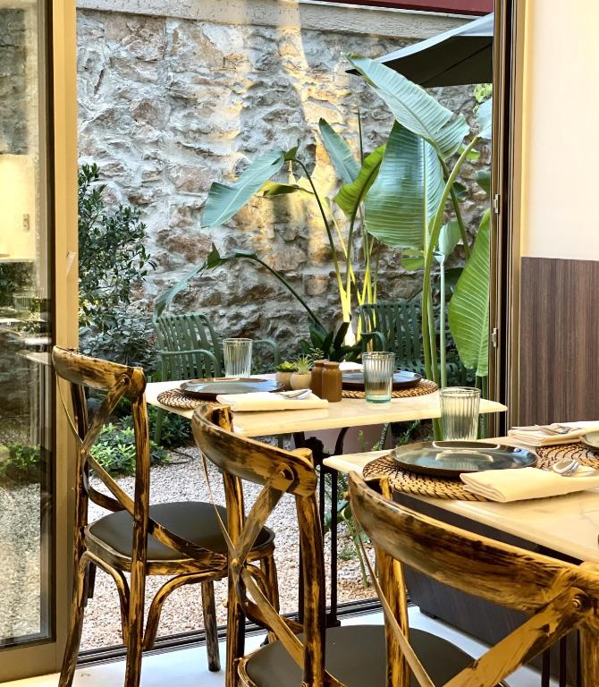 THE NIXON Luxury Suites and Apartment Hotel - Resim 4