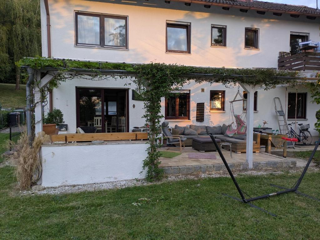 O grădină în afara Ferienwohnung Ludwigshöhe