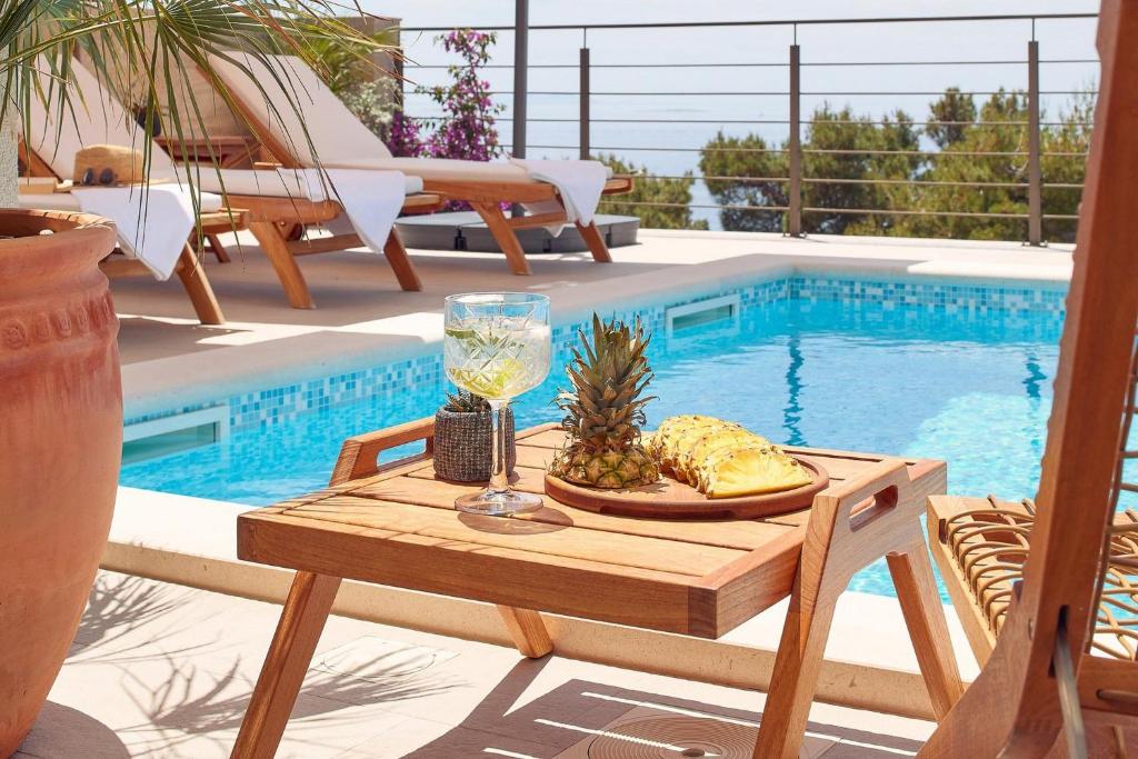 Kolam renang di atau dekat dengan Dazzling Hvar Villa Villa Licita 4 Bedrooms Spacious Sunterrace Fitted With Sunbeds And Parasols Private Outdoor Swimming Pool Shaded
