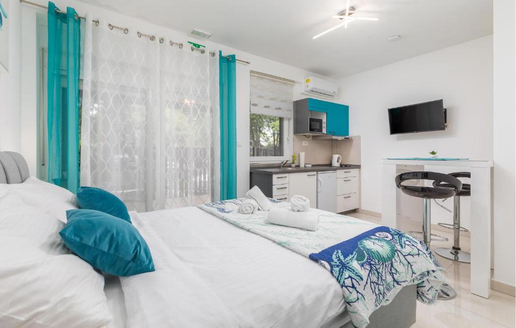 Cozy Apartment In Pula With Wifi