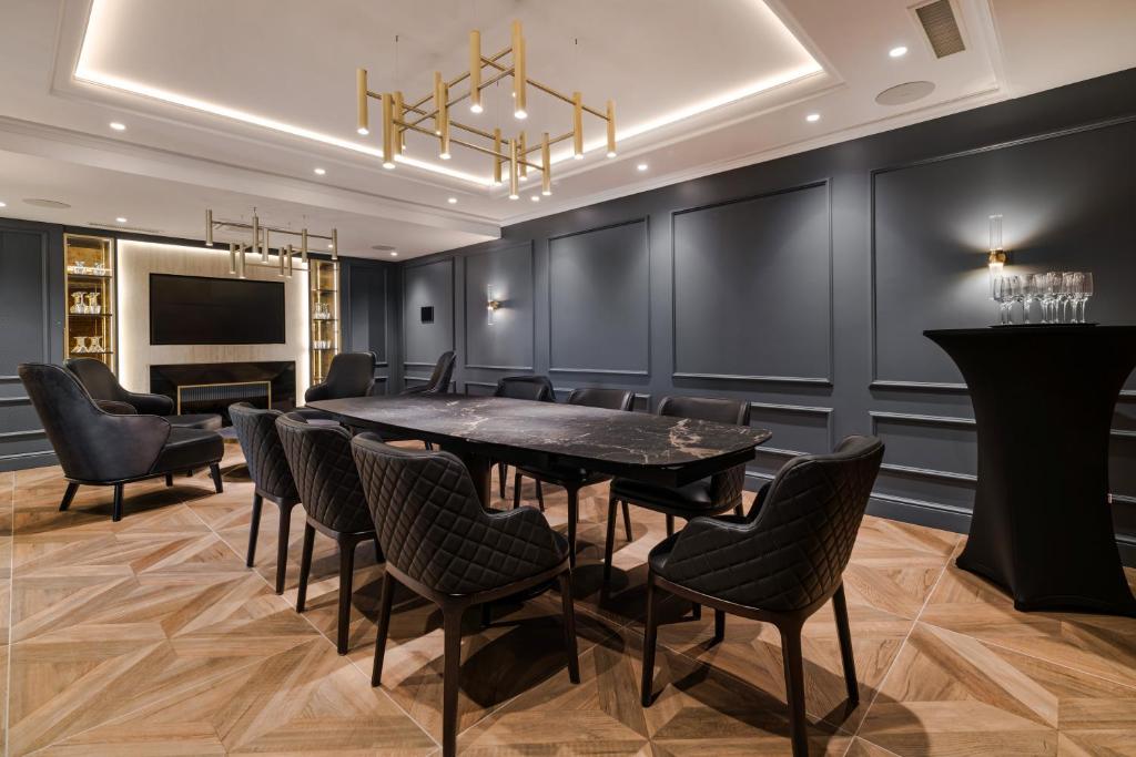 Wings Plaza - Resim 18