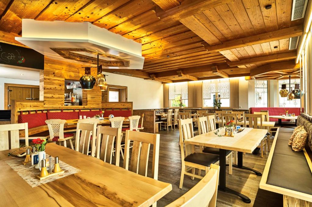 Restaurace v ubytování Landgasthof Schmalhofer