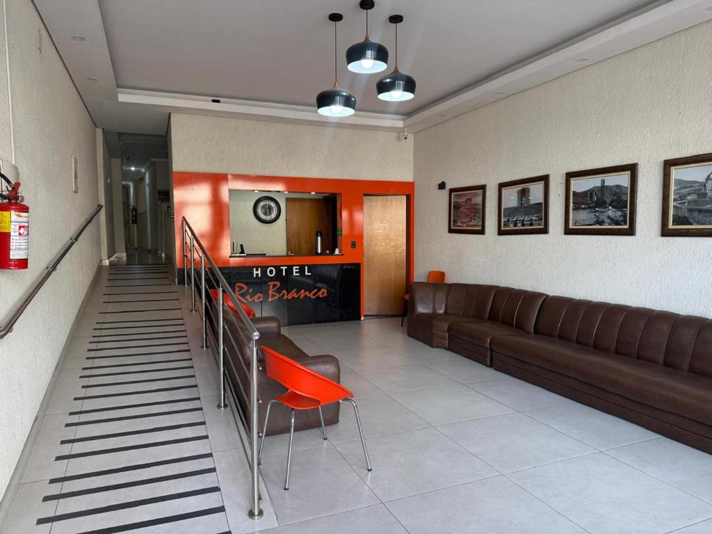 Χώρος καθιστικού στο Hotel Rio Branco