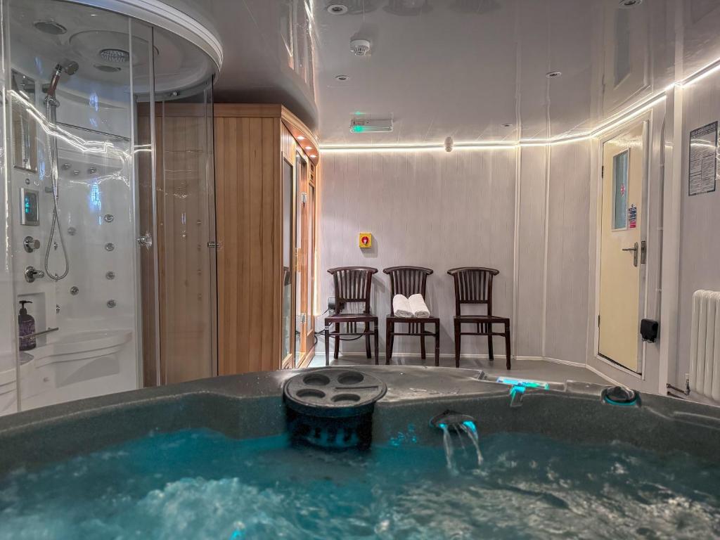 The Chatwal Boutique Hotel - Resim 3