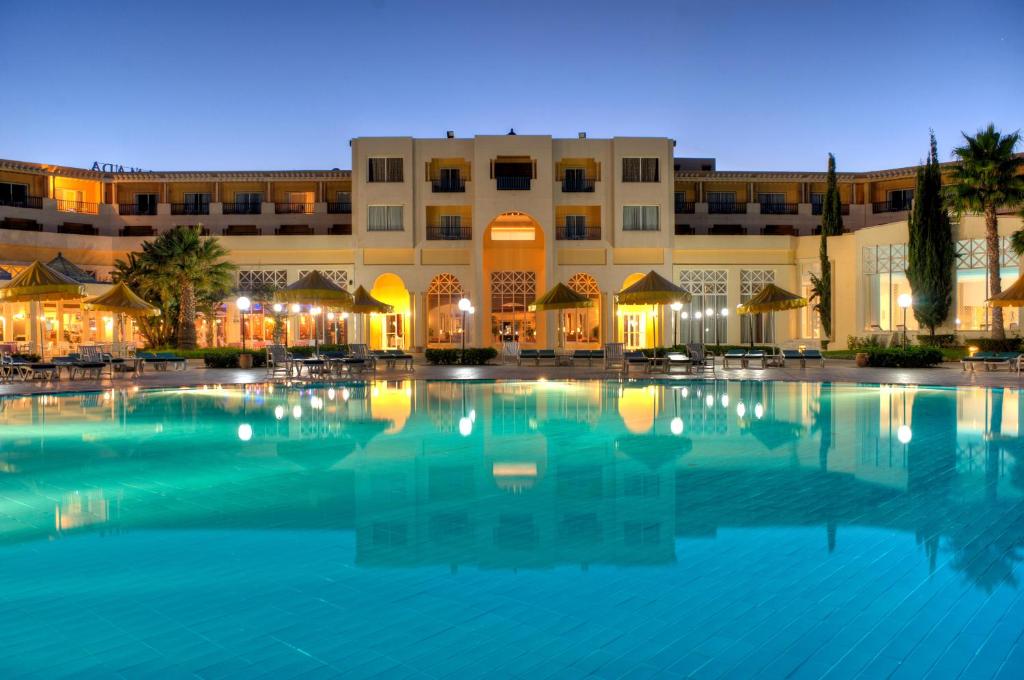 Bazén v ubytování Verdi Tunis Beach Resort nebo v jeho okolí
