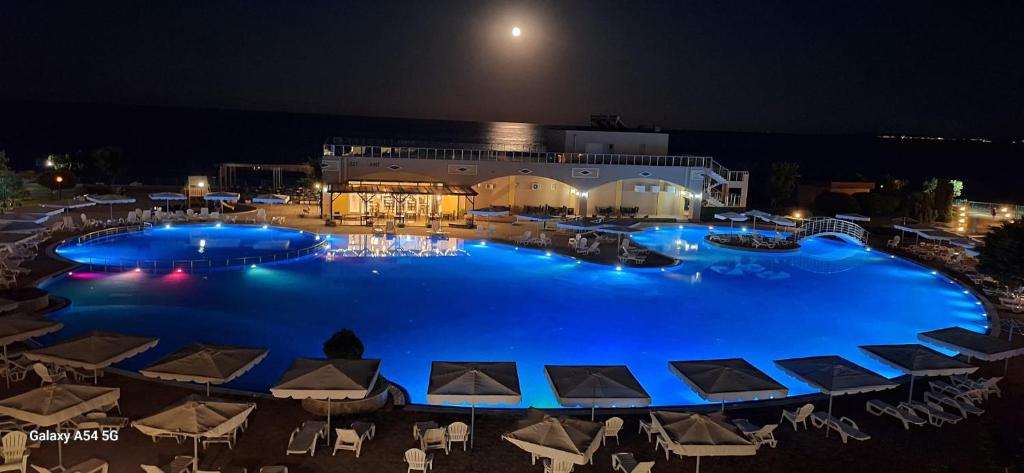 Swimmingpoolen hos eller tæt på MIDIA Family Resort - studio s výhledem na moře