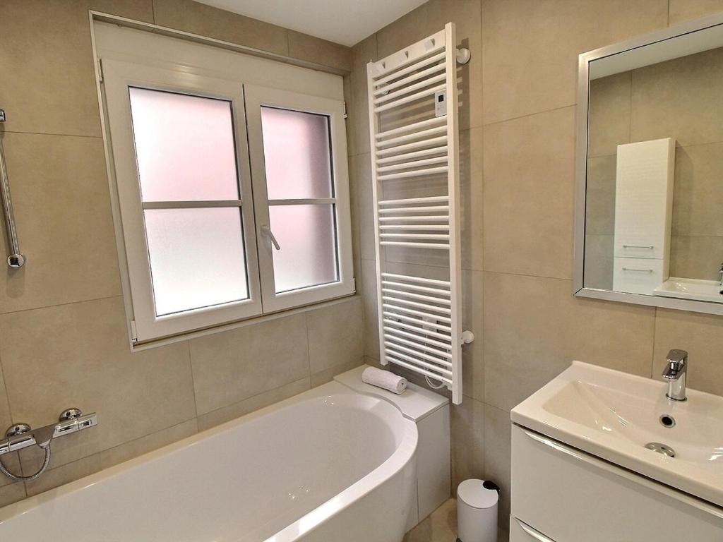 Duplex élégant pour 4 pers avec garage au centre de Colmar – photo 17