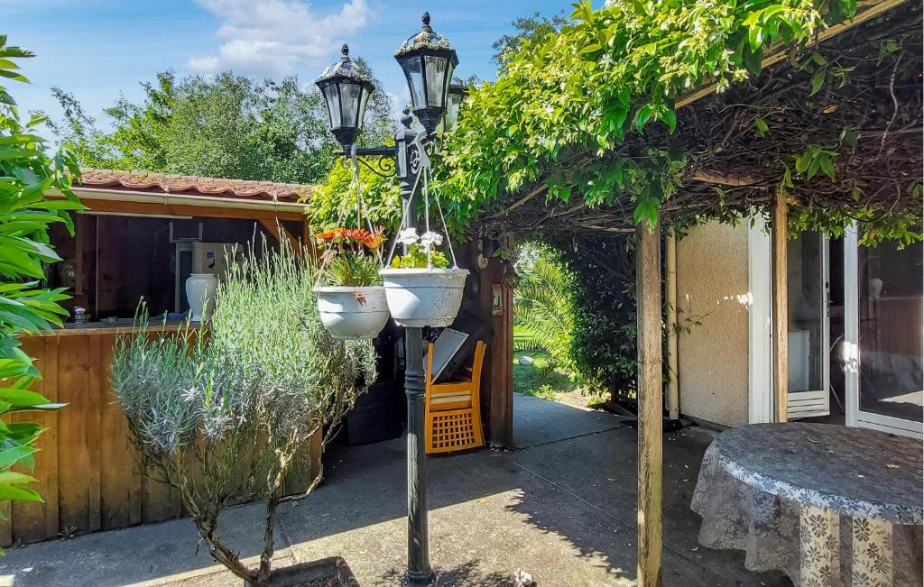 En have udenfor Agréable Studio Proche Du Lac