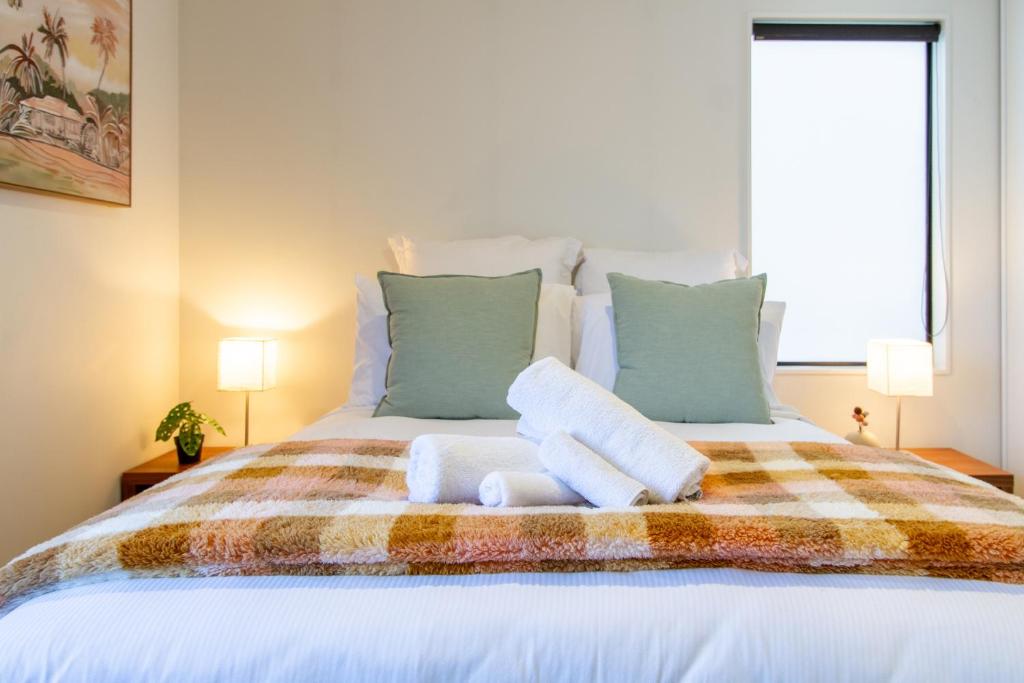 Central 1BR, Car Park, Lift Access and Extra Bed - Resim 11