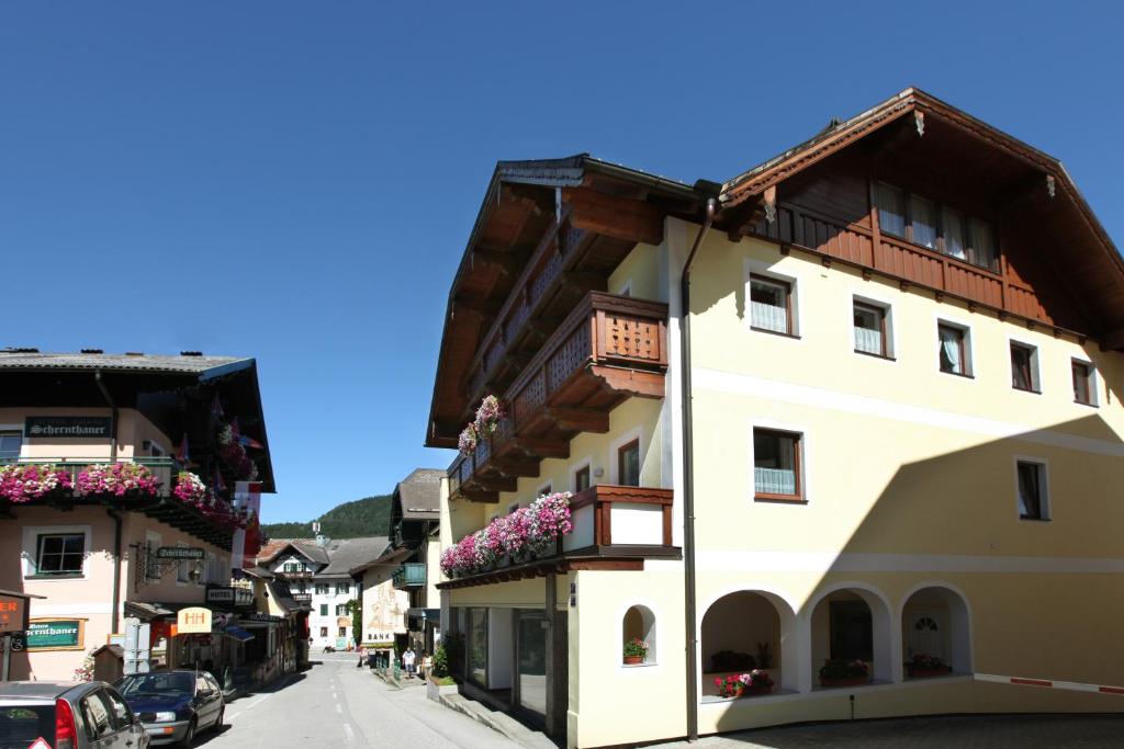 The building in which Az apartmant is located