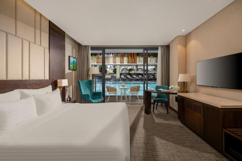 Premier Deluxe Double/ Twin with Bathtub