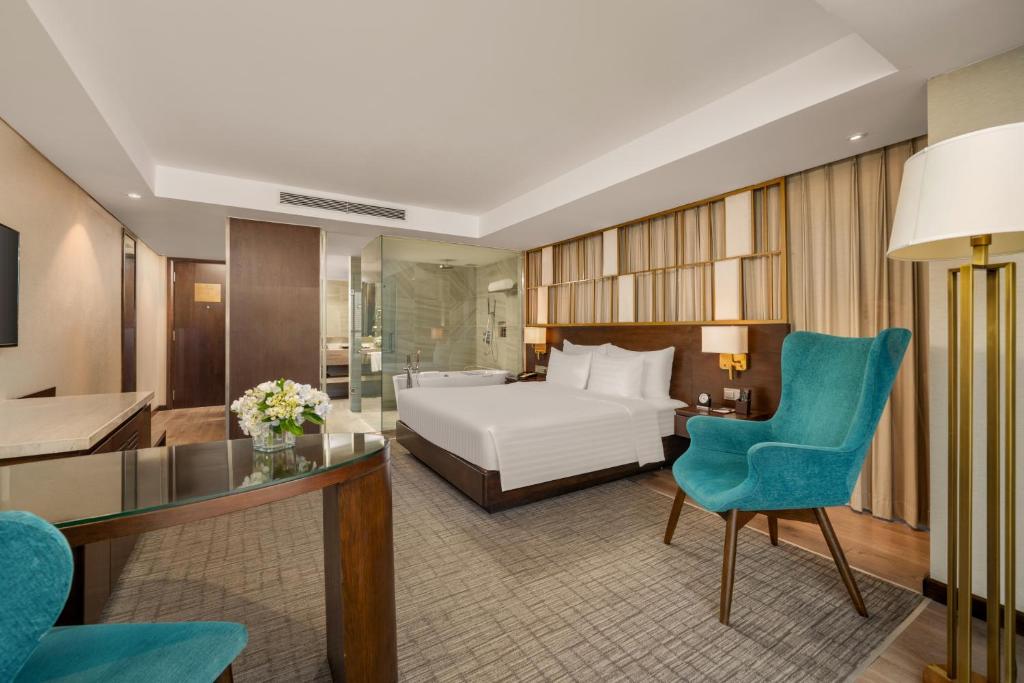 Premier Deluxe Double/ Twin with Bathtub