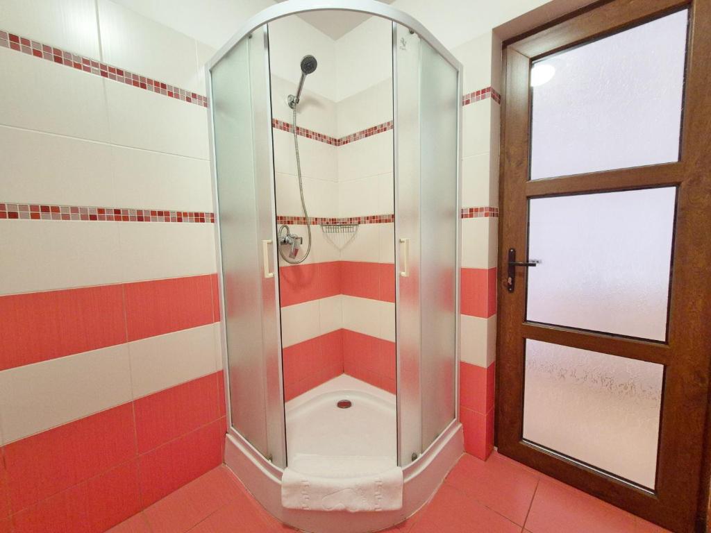 VIP Apartments Sovinion - Deluxe Double Room With Balcony And Sea View
