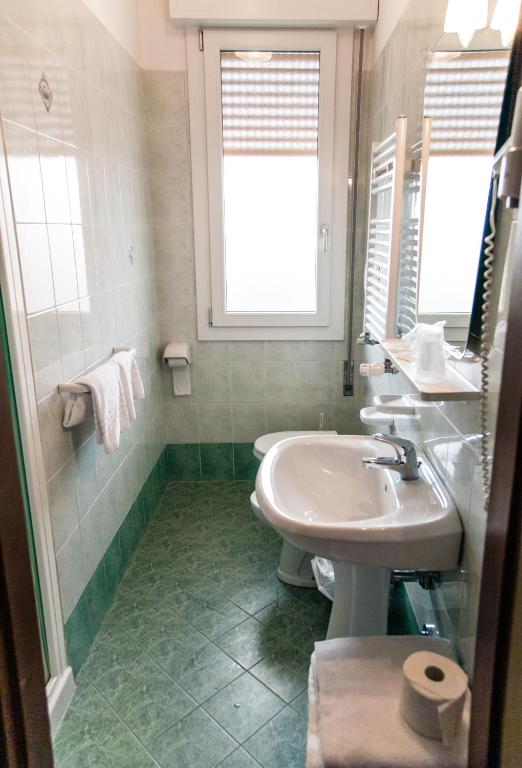 Koupelna v ubytování Hotel Europeo