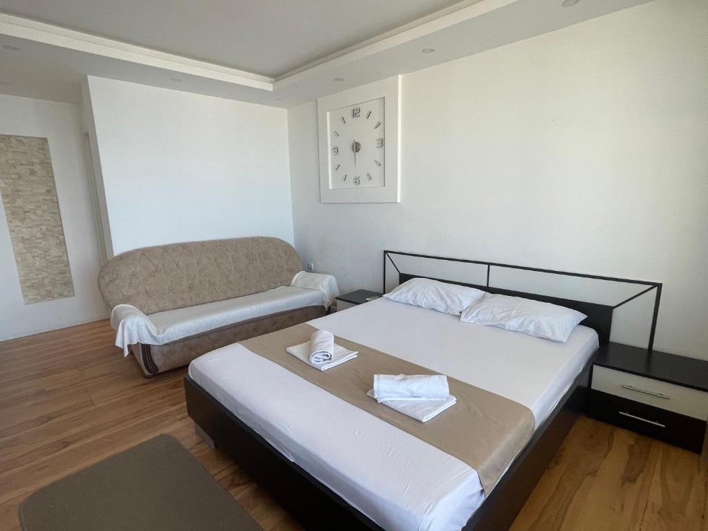 Days Inn Apartments - 8