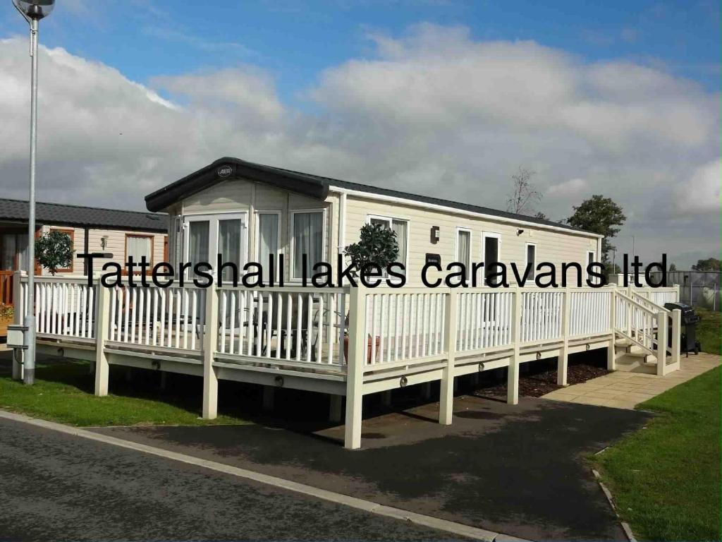 Foto sihtkohas Tattershall asuva majutusasutuse Blenheim Hot Tub Lodge galeriist