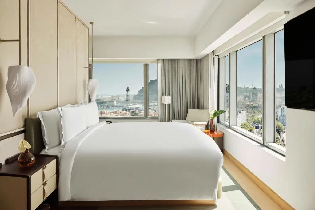 Skyline One-Bedroom King Suite with City View
