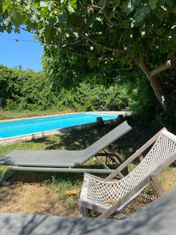 Πισίνα στο ή κοντά στο Joli Mas duplex Piscine Parking privé