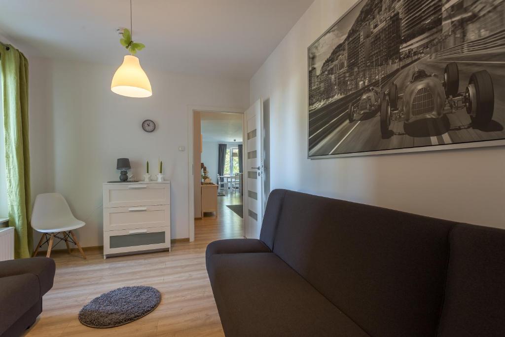 Posedenie v ubytovaní OMI Apartments