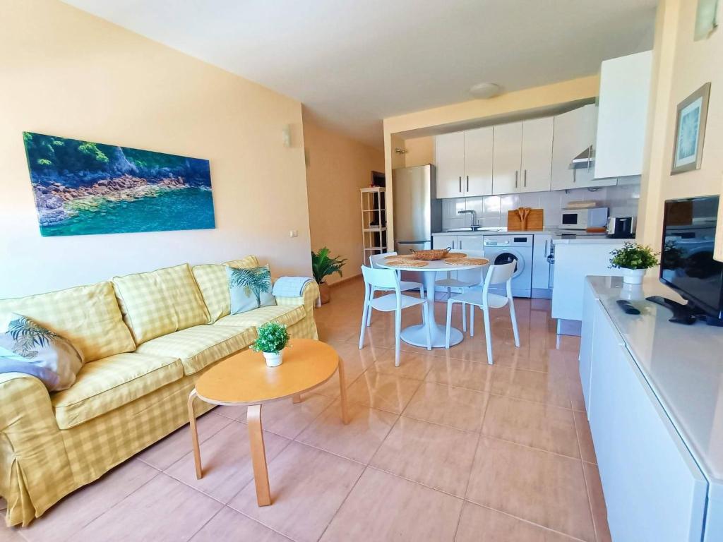 Η κουζίνα ή μικρή κουζίνα στο Miramar 3 - San Sebastin de La Gomera