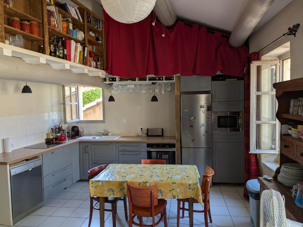 Appart 75 m2 Intramuros sur cour