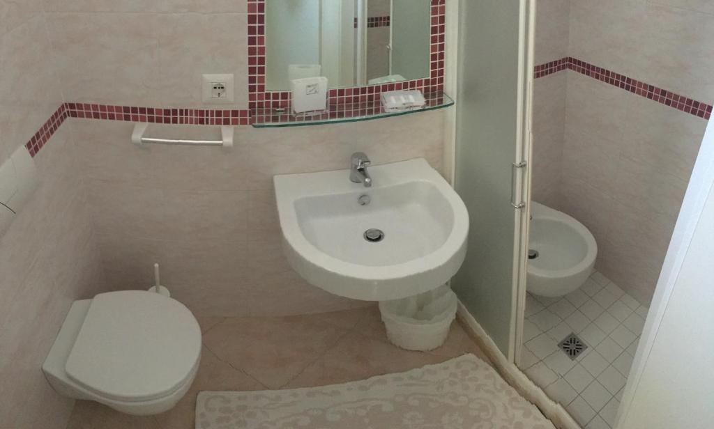 Koupelna v ubytování Hotel Kelly